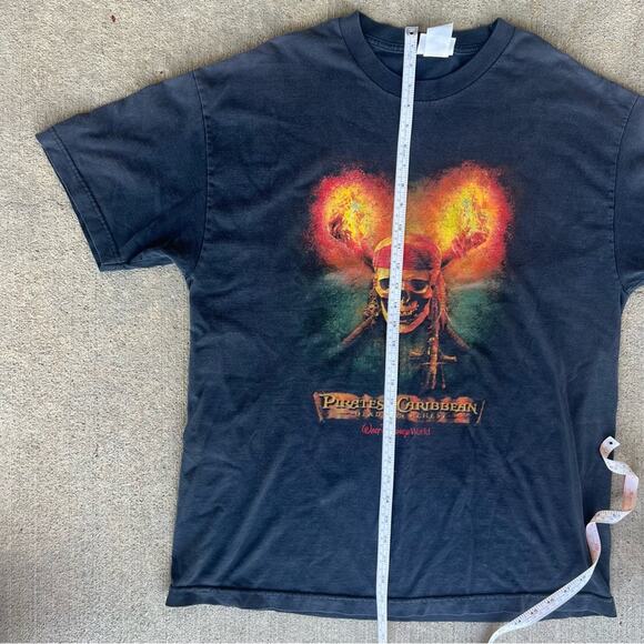 Walt Disney World Pirates of the Caribbean Dead Man’s Chest T-Shirt Black - Picture 7 of 9